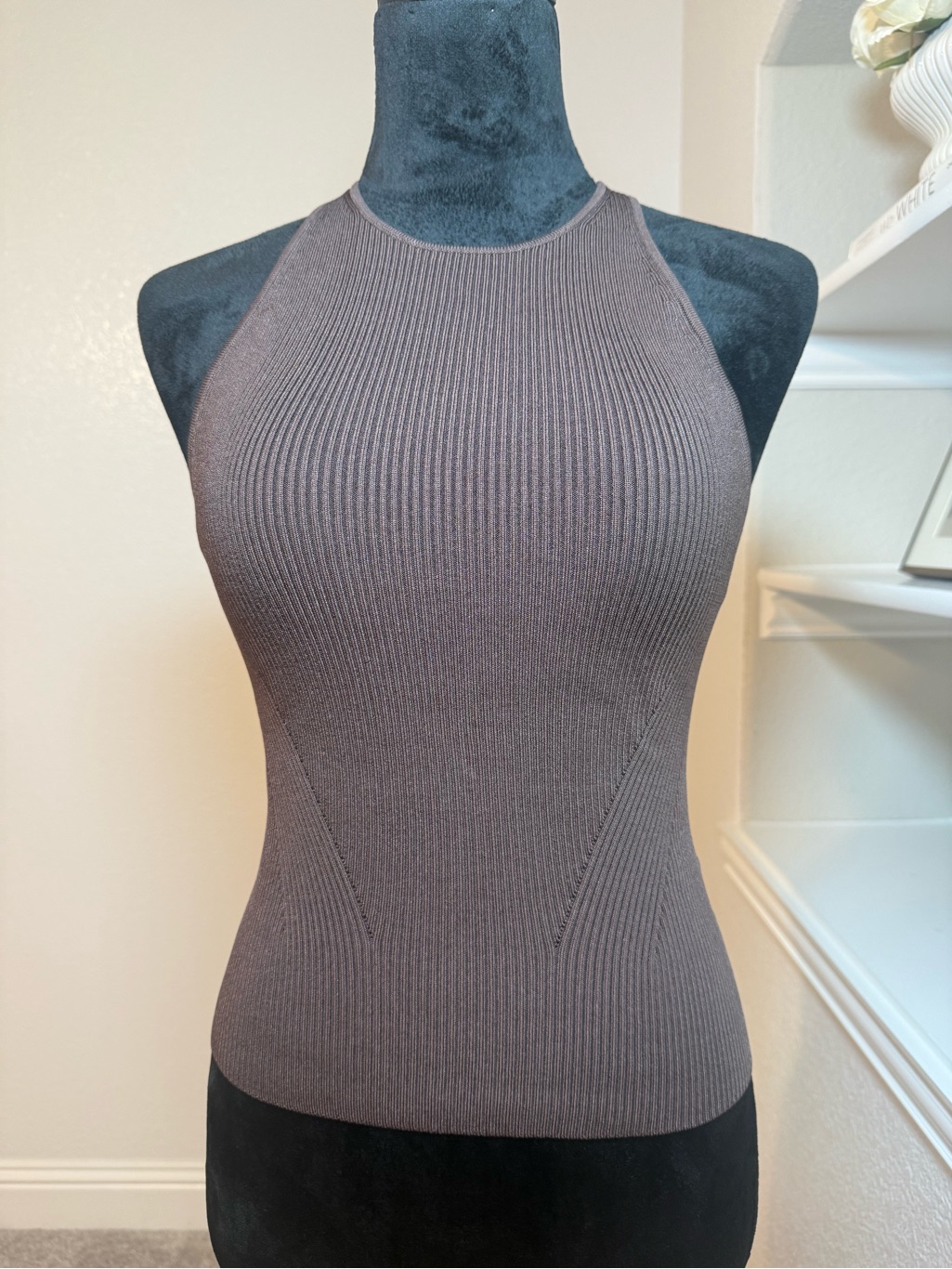 Sleeveless Ribbed Halter Tank Top - Brown